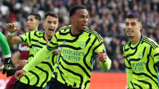 Rice scores on return as Arsenal hit West Ham for six