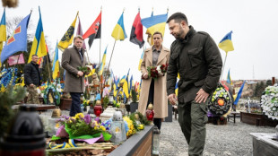EU sichert Ukraine Unterst&uuml;tzung zu - Selenskyj dringt auf Waffenlieferungen