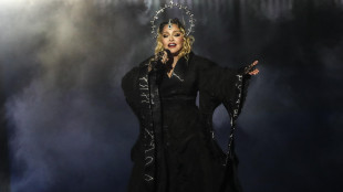 Madonna incita i manifestanti in Iran, 'tenete duro'