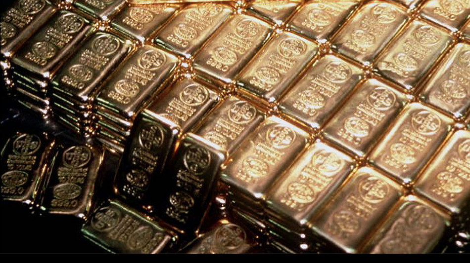 L'oro scende sotto 5.000 dollari, argento a picco del 17% a 95 dollari