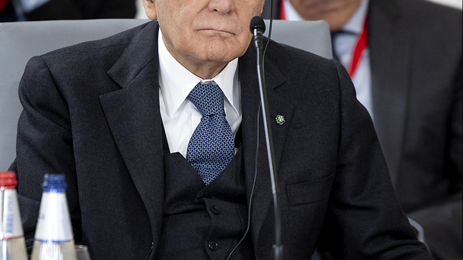 Mattarella, attenzione a diffusione spregiudicata notizie false