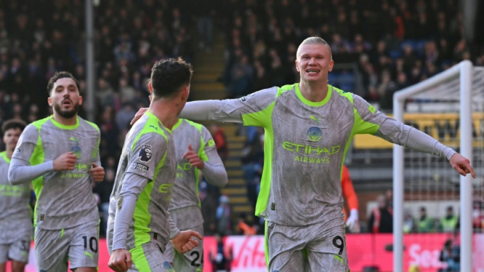 Haaland stars in win over Palace to fire Man City title charge