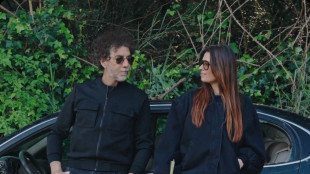 Nuovo album Max Gazz&egrave;, l'annuncio social in un corto con Claudia Pandolfi