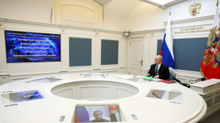 Putin &uuml;berwacht Milit&auml;r&uuml;bung mit ballistischen Raketen f&uuml;r "atomaren" Gegenangriff