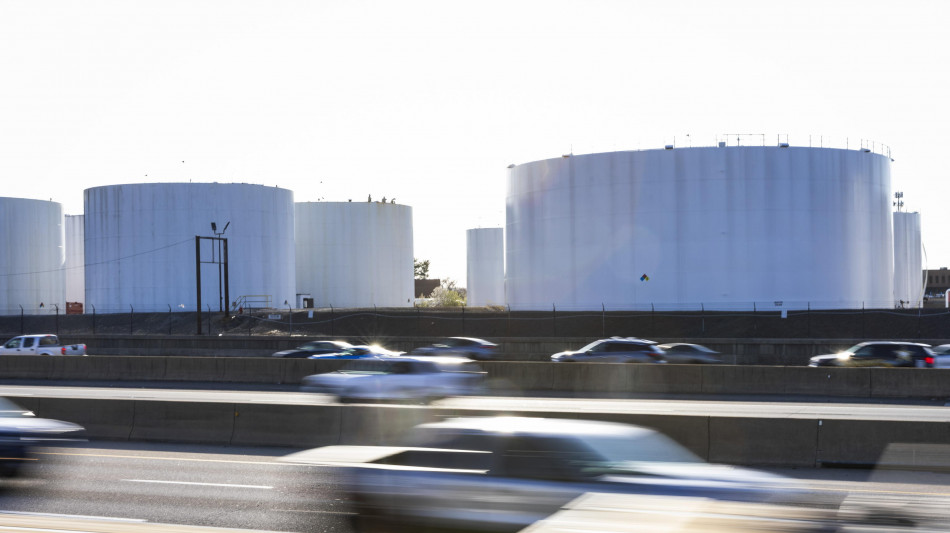 Il gas ritraccia, -3% in avvio di seduta