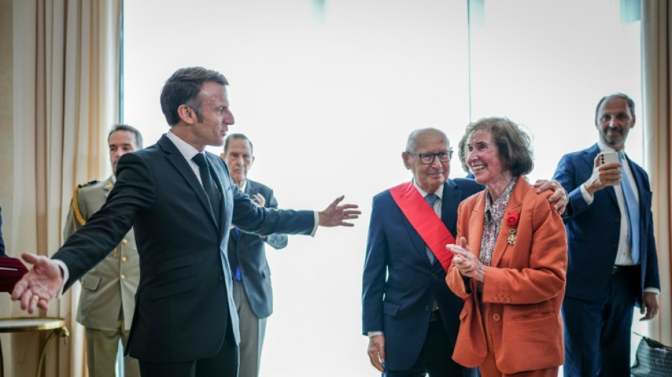 Macron zeichnet Nazi-J&auml;ger Beate und Serge Klarsfeld in Berlin aus 