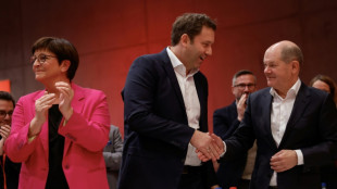 Esken und Klingbeil als SPD-Vorsitzende wiedergew&auml;hlt