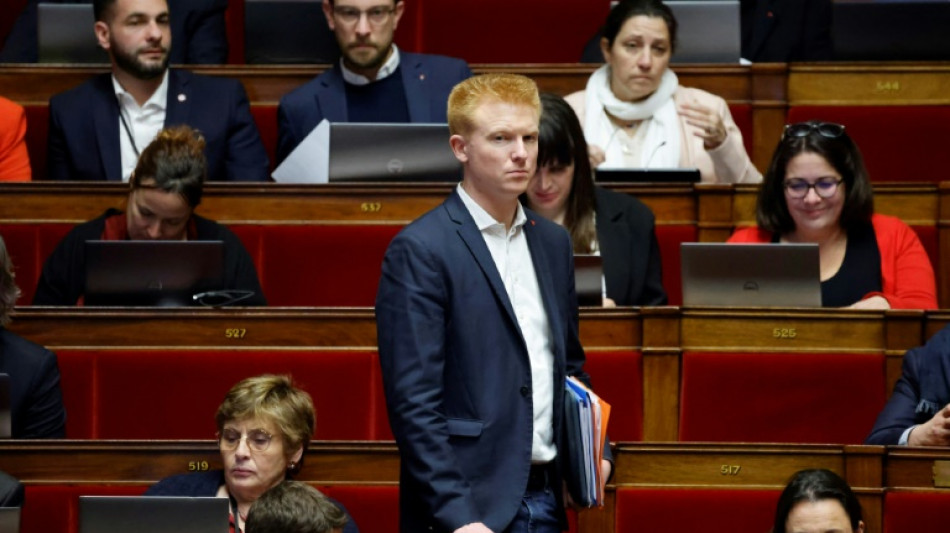 Adrien Quatennens, condamn&eacute; pour violences contre son ex-compagne, r&eacute;int&eacute;gr&eacute; au groupe LFI