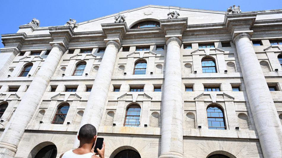 Borsa: Milano sale (+0,5%), balzano Prysmian, Stm e Stellantis