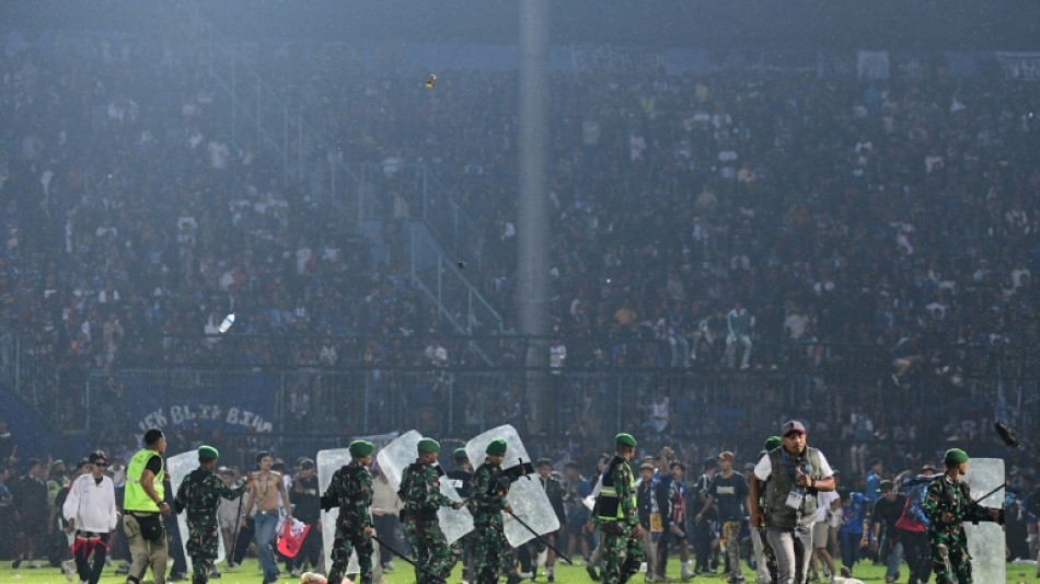 Beh&ouml;rden: Zahl der Todesopfer nach Fu&szlig;ballspiel in Indonesien steigt auf 174