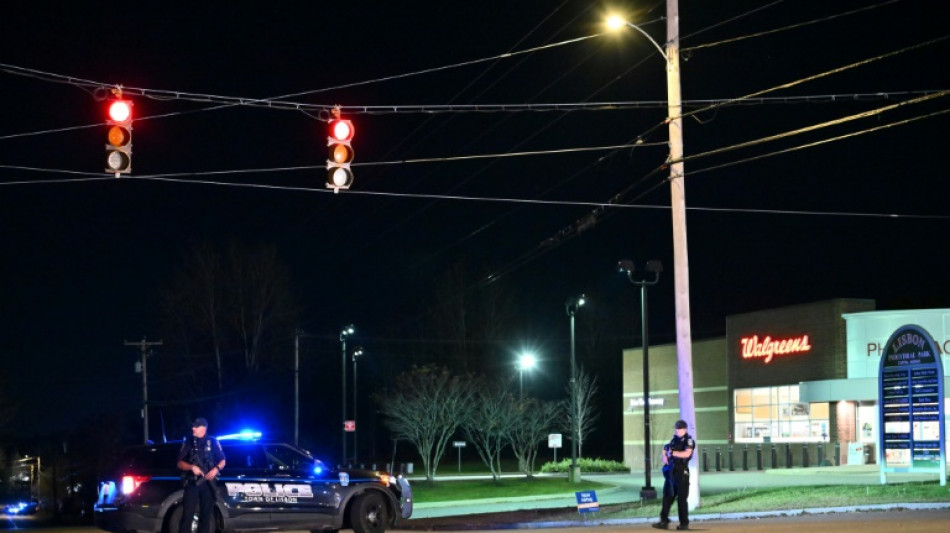 'Vai cometer um ataque', alertas ignorados pela pol&iacute;cia sobre atirador do Maine (imprensa)