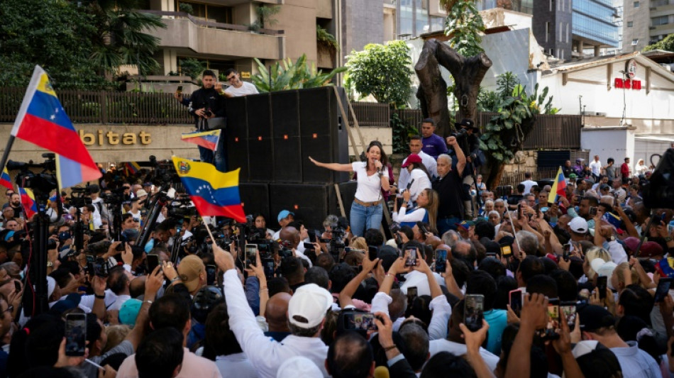 Chavismo sai &agrave;s ruas em apoio a Maduro e oposi&ccedil;&atilde;o denuncia intimida&ccedil;&atilde;o 