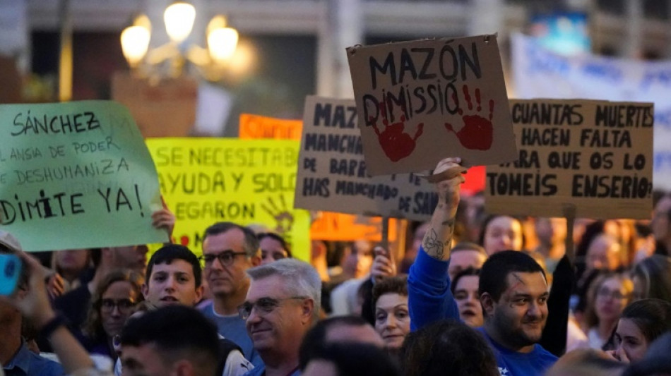 &Uuml;berschwemmungen in Spanien: Zehntausende demonstrieren gegen Krisenmanagement