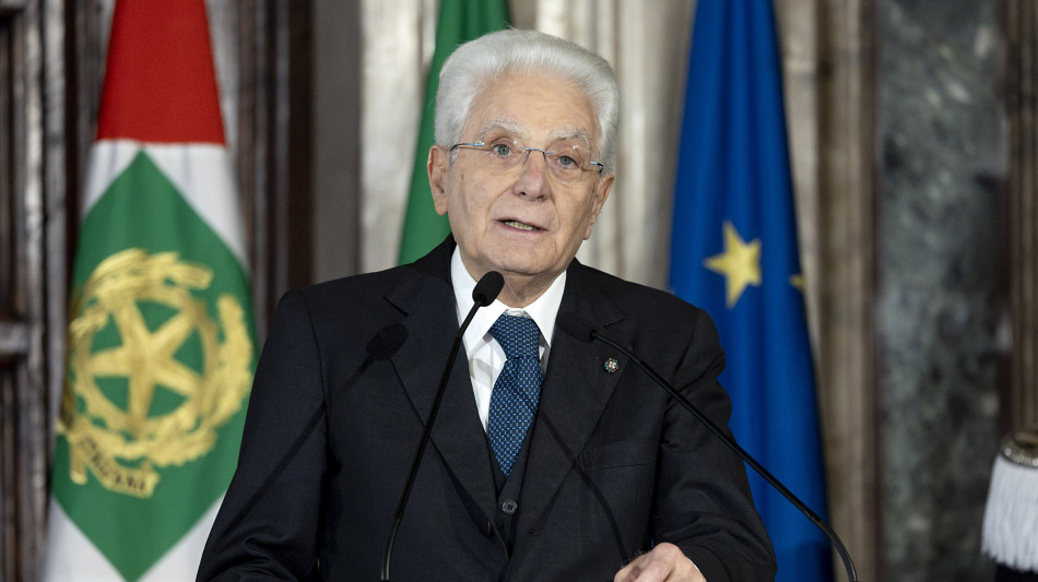Mattarella, Italia &egrave; un paese coeso ispirato a valori della pace