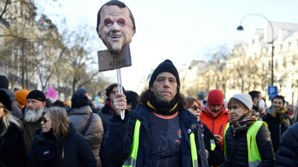 Retraites: moins de manifestants contre la r&eacute;forme, les syndicats toujours d&eacute;termin&eacute;s