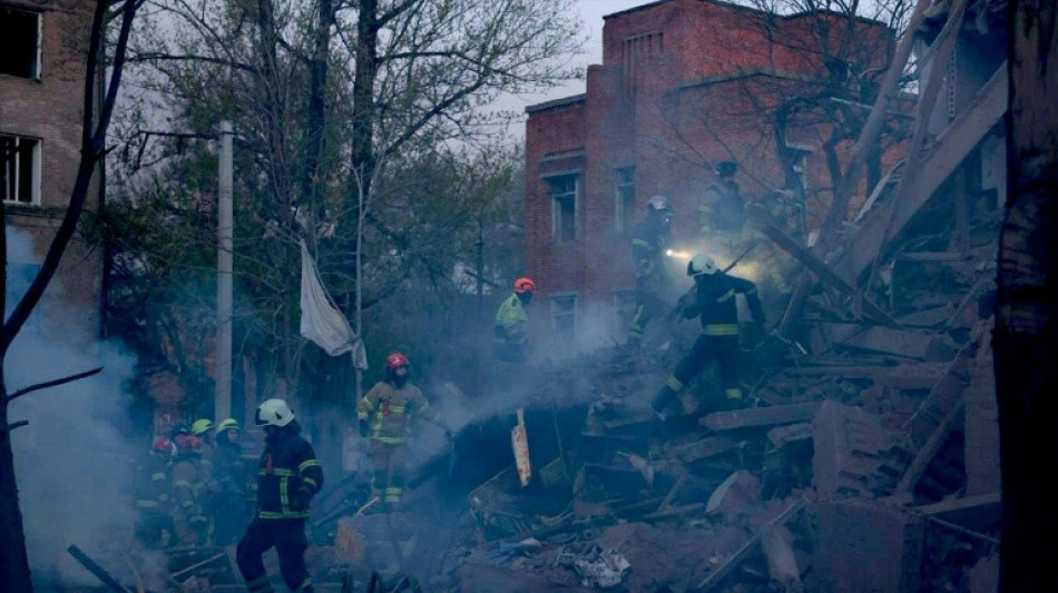 Ukraine: frappes meurtri&egrave;res &agrave; Dnipro, Zelensky veut plus de sanctions