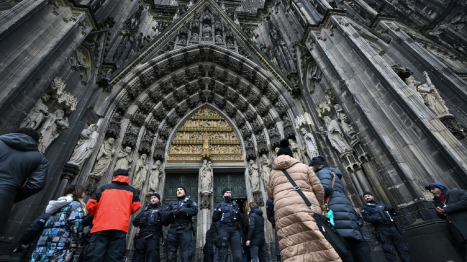 Durchsuchungen und Festnahmen nach Anschlagswarnungen in K&ouml;ln