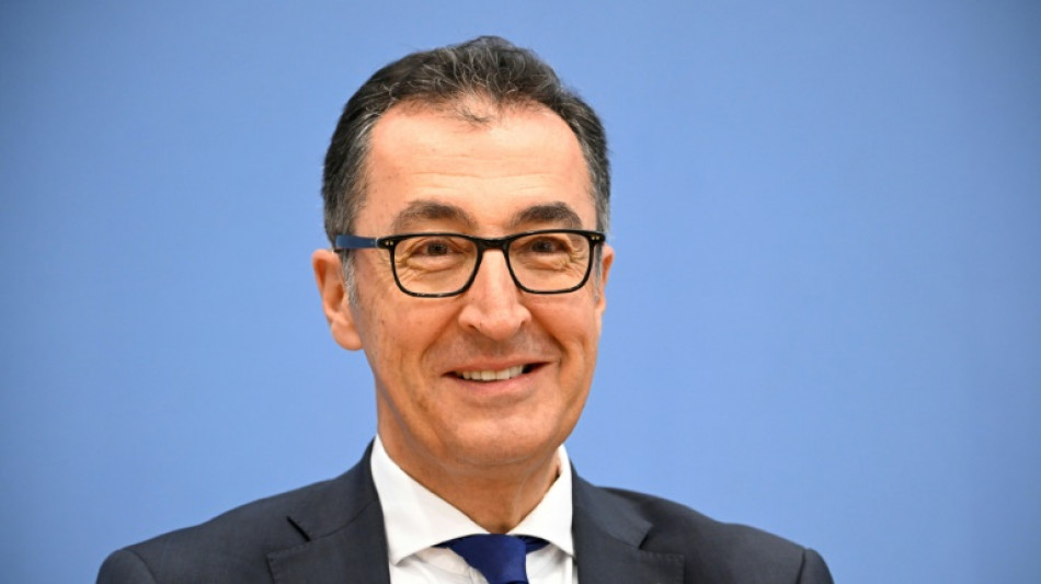 Baden-W&uuml;rttembergs Gr&uuml;ne weisen Bericht &uuml;ber Spitzenkandidatur von &Ouml;zdemir 2026 zur&uuml;ck