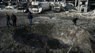 Ucr&acirc;nia e R&uacute;ssia trocam ataques enquanto negociadores se apressam por acordo