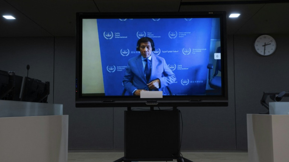 Fiscales de CPI acusan a expresidente filipino de tres cargos por crímenes contra la humanidad