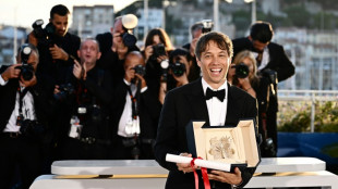 Cannes atribui Palma de Ouro &agrave; com&eacute;dia 'Anora' e d&aacute; pr&ecirc;mio especial ao iraniano Rasoulof