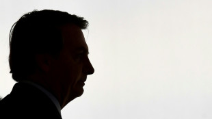 Defesa pede que Bolsonaro cumpra pena de 27 anos em prisão domiciliar