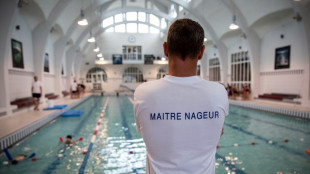 En plein &eacute;t&eacute;, les bassins manquent de ma&icirc;tres-nageurs