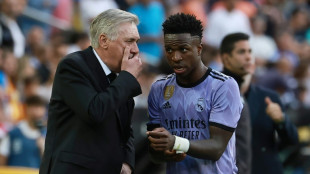 Real Madrid &eacute; derrotado pelo Valencia (1-0) e perde 2&ordm; lugar para Atl&eacute;tico; Vini Jr &eacute; alvo de insultos racistas