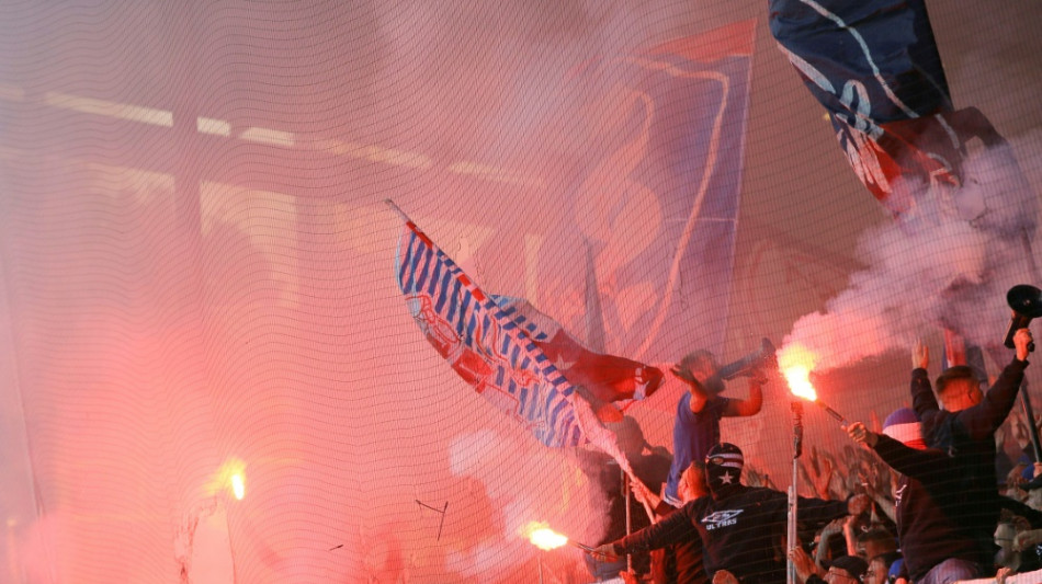 Bremens Innensenator M&auml;urer: Punktabzug bei Pyrotechnik