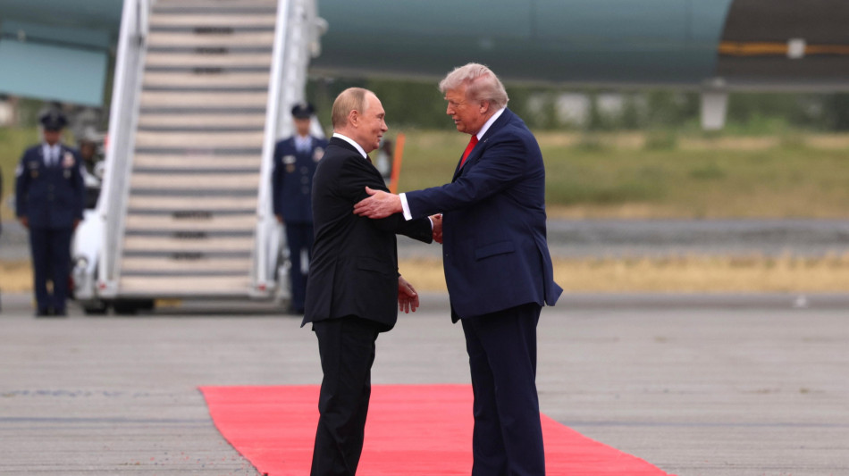 Media, Trump parler&agrave; oggi con Putin