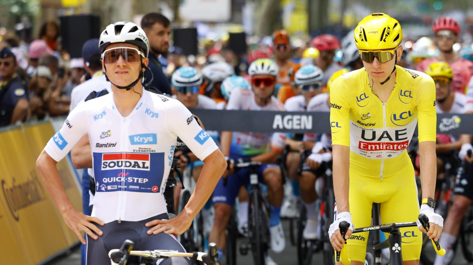 Tour: Evenepoel vince 5/a tappa, Pogacar è nuova maglia gialla