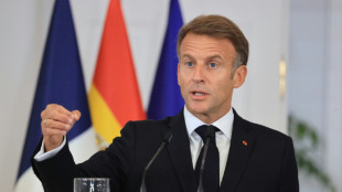 S&aacute;nchez se disculpa ante Macron por el rechazo del acuerdo de amistad franco-espa&ntilde;ol