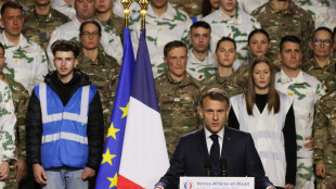 Macron vara servizio militare volontario da estate 2026