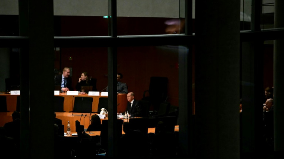 Afghanistan-Ausschuss: Scholz mahnt Lehren an - Kramp-Karrenbauer r&auml;umt Fehler ein