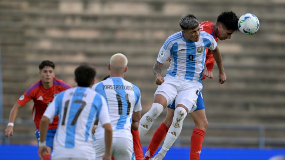 Argentina estreia na fase final do Sul-Americano Sub-20 com vit&oacute;ria sobre o Chile (2-1)