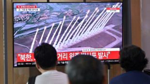 Nordkorea feiert Raketenstart mit "supergro&szlig;em" Sprengkopf - Kim "leitet" Test