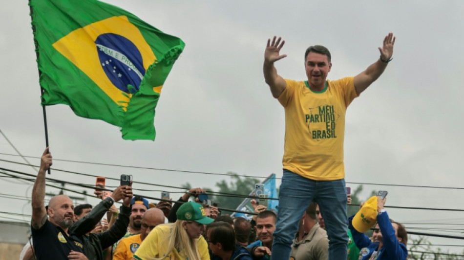 &iquest;Qu&eacute; propuls&oacute; a Fl&aacute;vio Bolsonaro a ser favorito a la presidencia de Brasil?