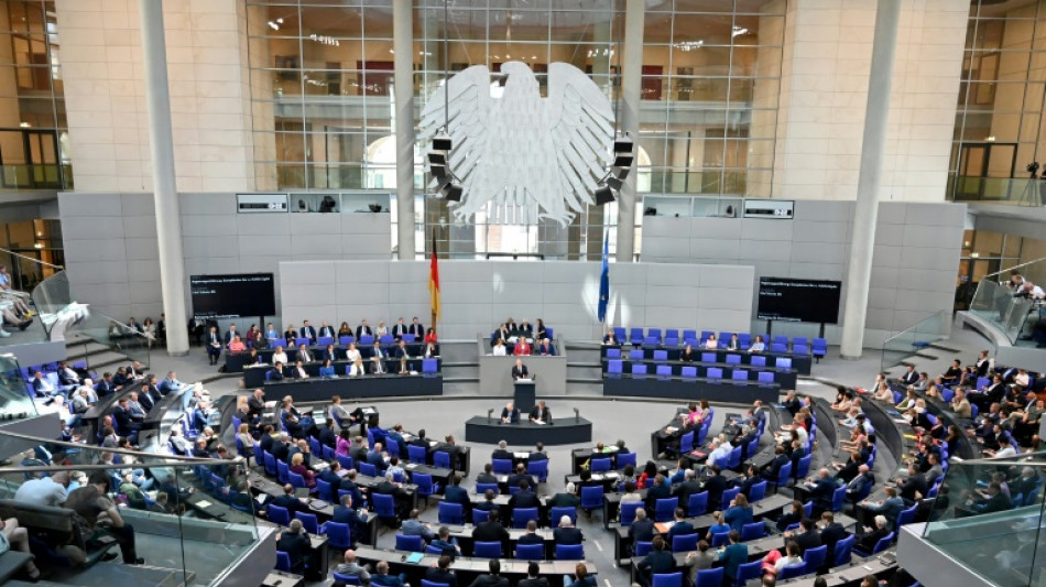 Kontroverse Debatte &uuml;ber Asylpolitik - Union wirft Koalition Uneinigkeit vor