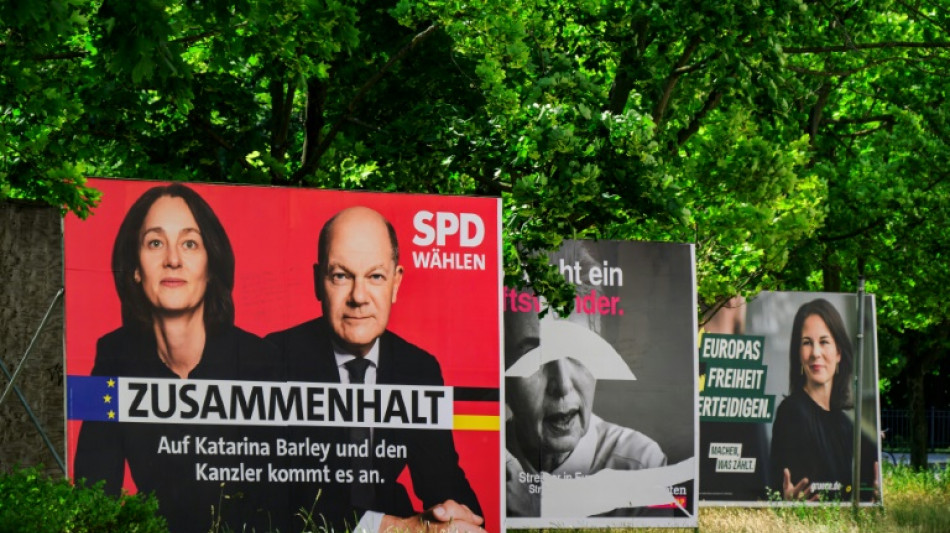 Parteien streiten kurz vor Wahl im Bundestag &uuml;ber Europapolitik 