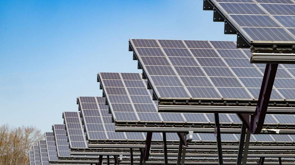 L'Ue importa il 56,9% di energia, in Italia cala dipendenza