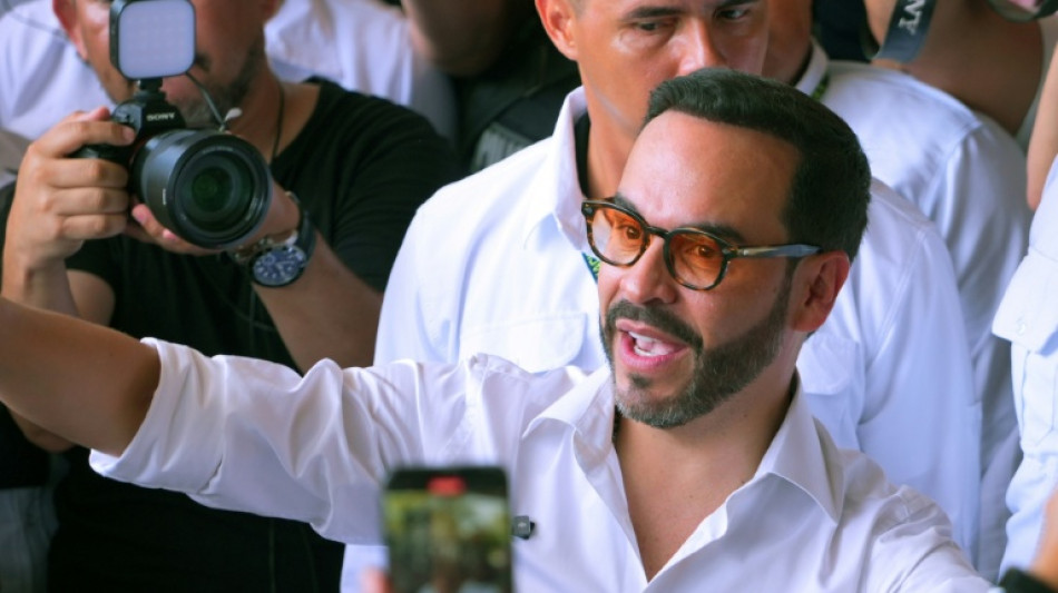 La justicia de Colombia ordena al candidato derechista disculparse por unos comentarios sexistas