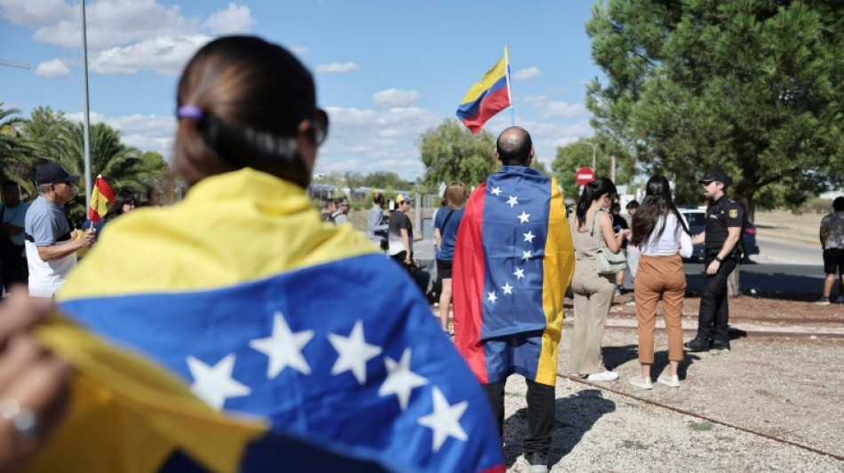 Gonz&aacute;lez Urrutia k&uuml;ndigt nach Flucht nach Spanien Fortsetzung des Kampfes an