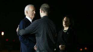 Biden und Harris empfangen von Russland Freigelassene auf Luftwaffenst&uuml;tzpunkt