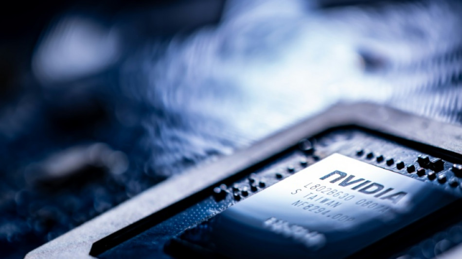 Bolsa de Tóquio dispara após resultados sólidos da Nvidia