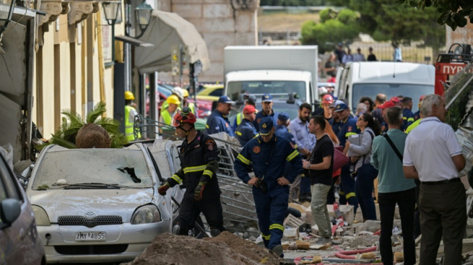 Asciende a seis el saldo de muertos tras el derrumbe de un edificio en el centro de Atenas