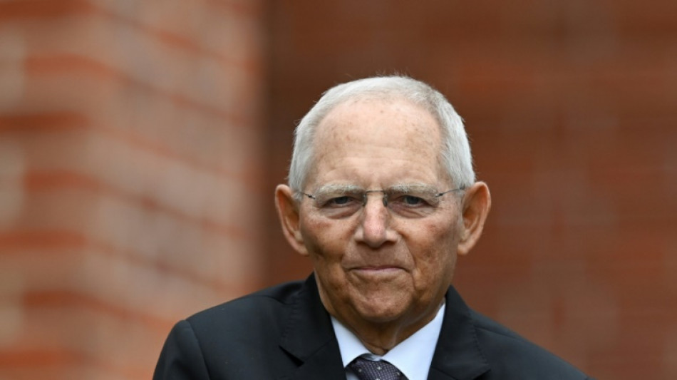 Macron nimmt an Trauerfeier f&uuml;r Sch&auml;uble in Berlin teil