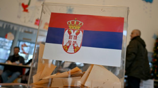 Fermeture des bureaux de vote en Serbie, entre un pr&eacute;sident confiant et des accusations de fraudes
