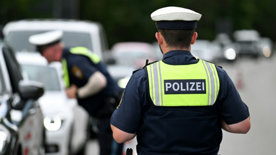 55-J&auml;hriger dr&auml;ngelt in Koblenz hinter Zivilstreife der Polizei
