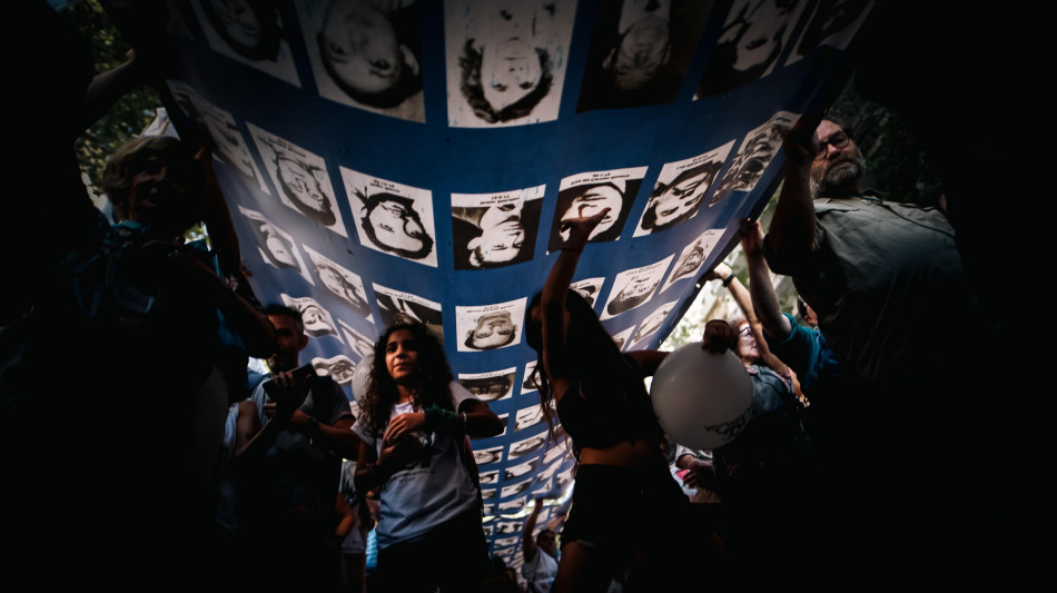 Identificati i resti di otto desaparecidos della dittatura in Argentina