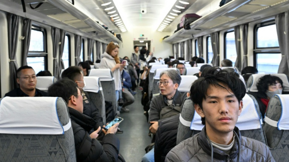 Erstmals seit sechs Jahren f&auml;hrt Passagierzug von China nach Nordkorea